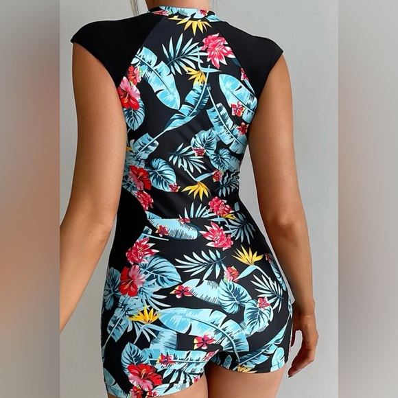 Like New in bag SHEIN One piece zip up swimsuit Floral Black - Picture 2 of 3